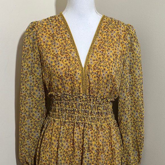 Nwt Max Studio || Woman’s Georgette Smocked Mini Dress size:Small - Picture 5 of 8